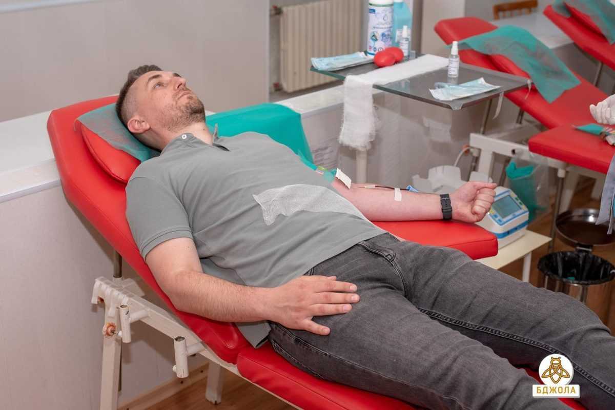 Активисты ОО «Бджола» приняли участие в благотворительной акции по сдаче крови