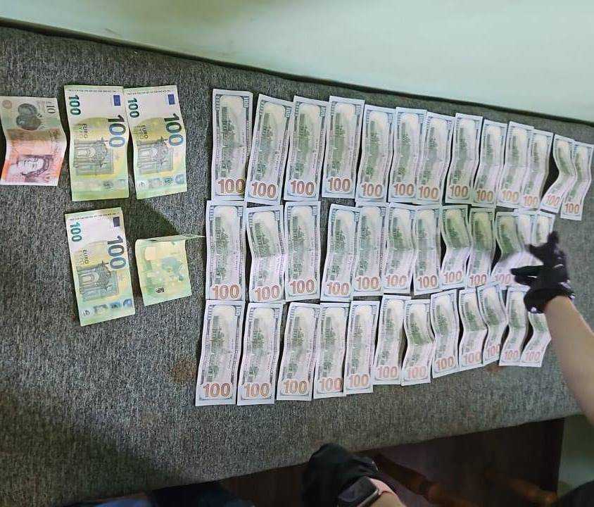 Кам’янські правоохоронці викрили зловмисників, які збирали кошти «на ЗСУ»