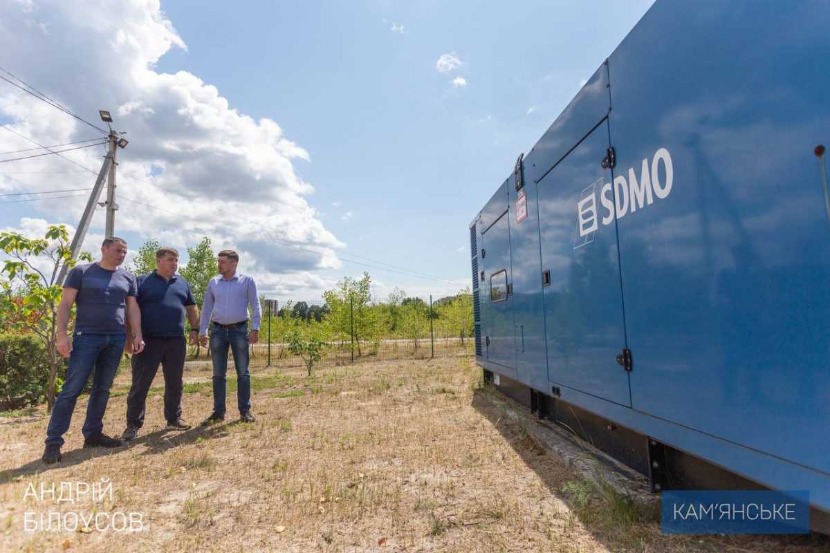 Кам’янський міський голова перевірив умови проживання ВПО