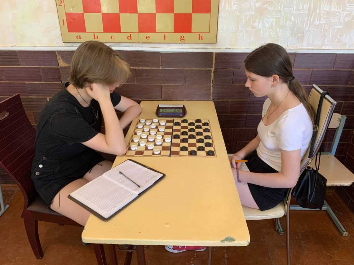 В Каменском состоялся чемпионат Днепропетровщины по шашкам-100