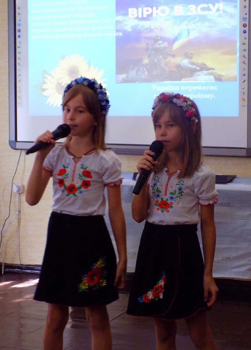 Юні таланти Кам’янського вшанували пам’ять захисників України