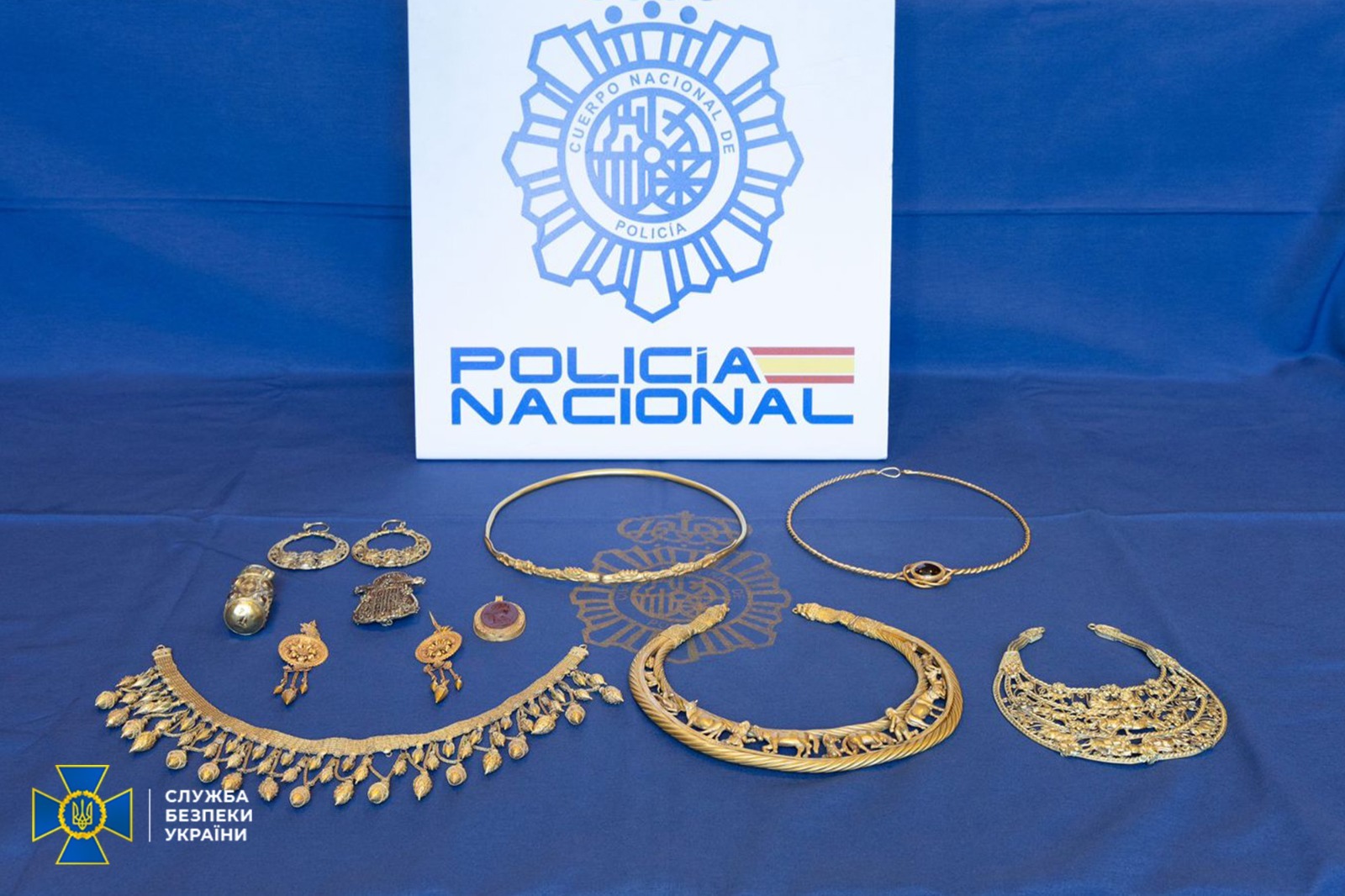 В Испании задержали контрабандистов, продававших скифское золото из Украины