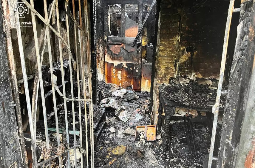 В Каменском загорелся дом по улице Дальней