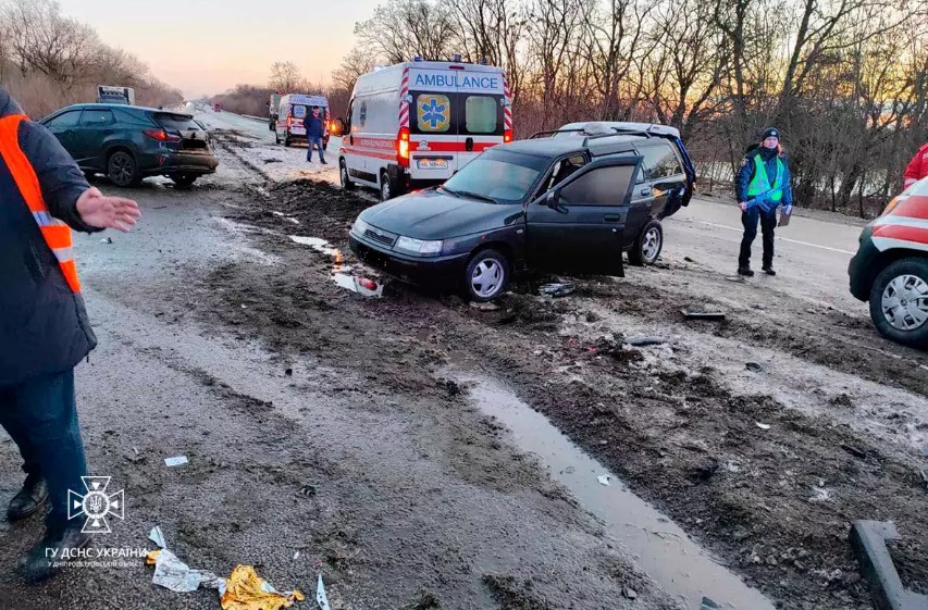 Два ДТП с пострадавшими произошли на Днепропетровщине этим утром