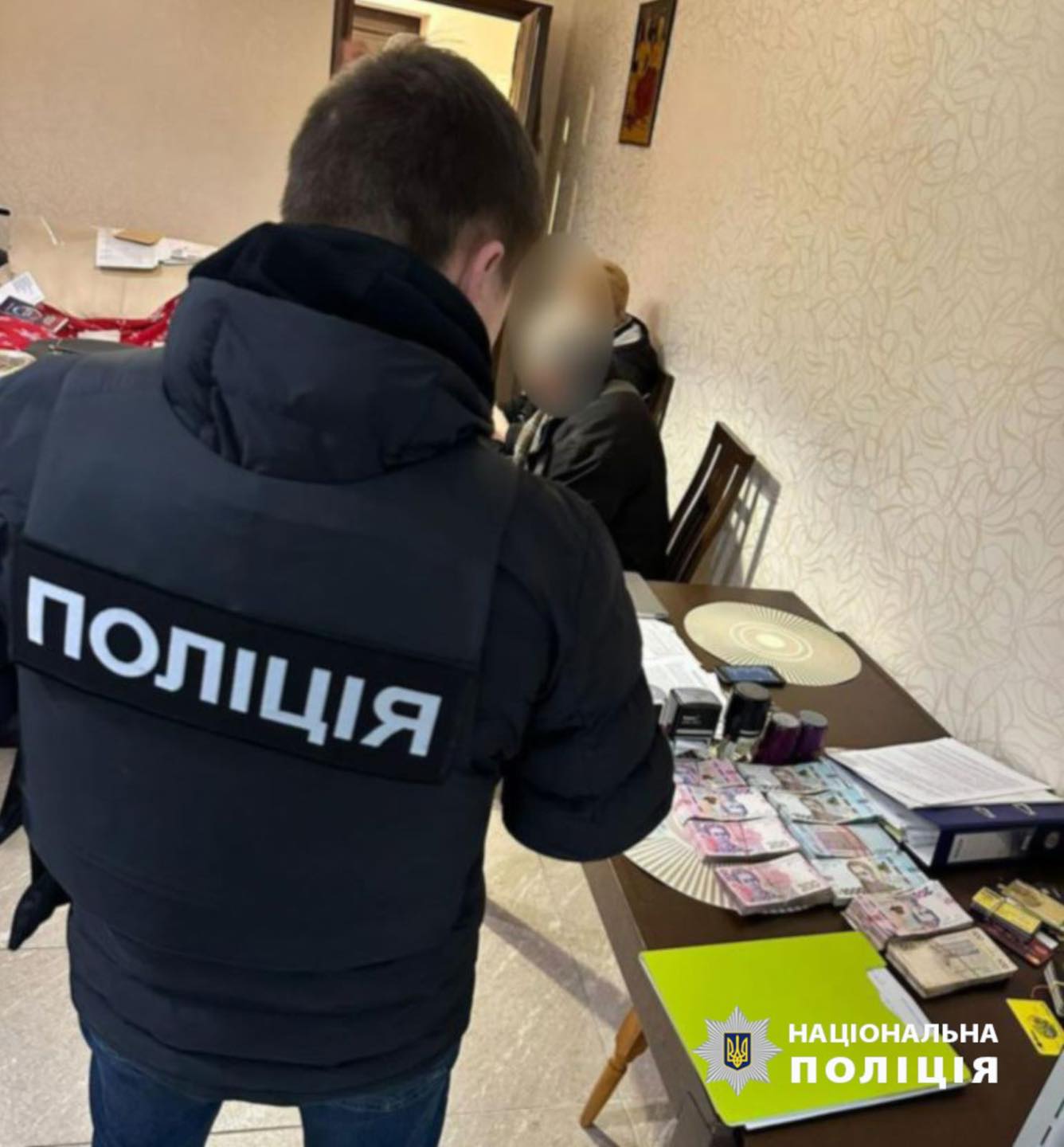 На Днепропетровщине группа дельцов нанесла 3,7 млн гривен убытков на ремонте столовой для военных