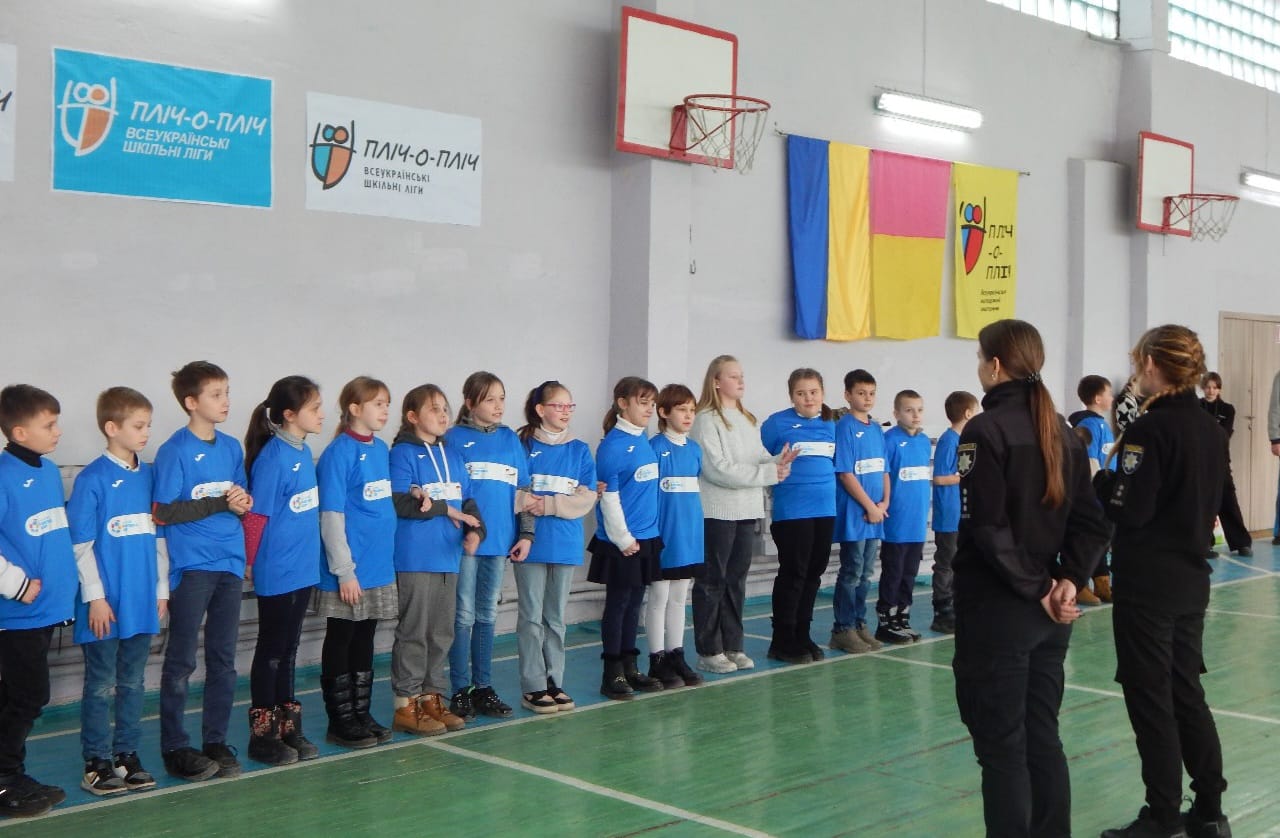 Полицейские Каменского провели оздоровительно-профилактический урок для школьников