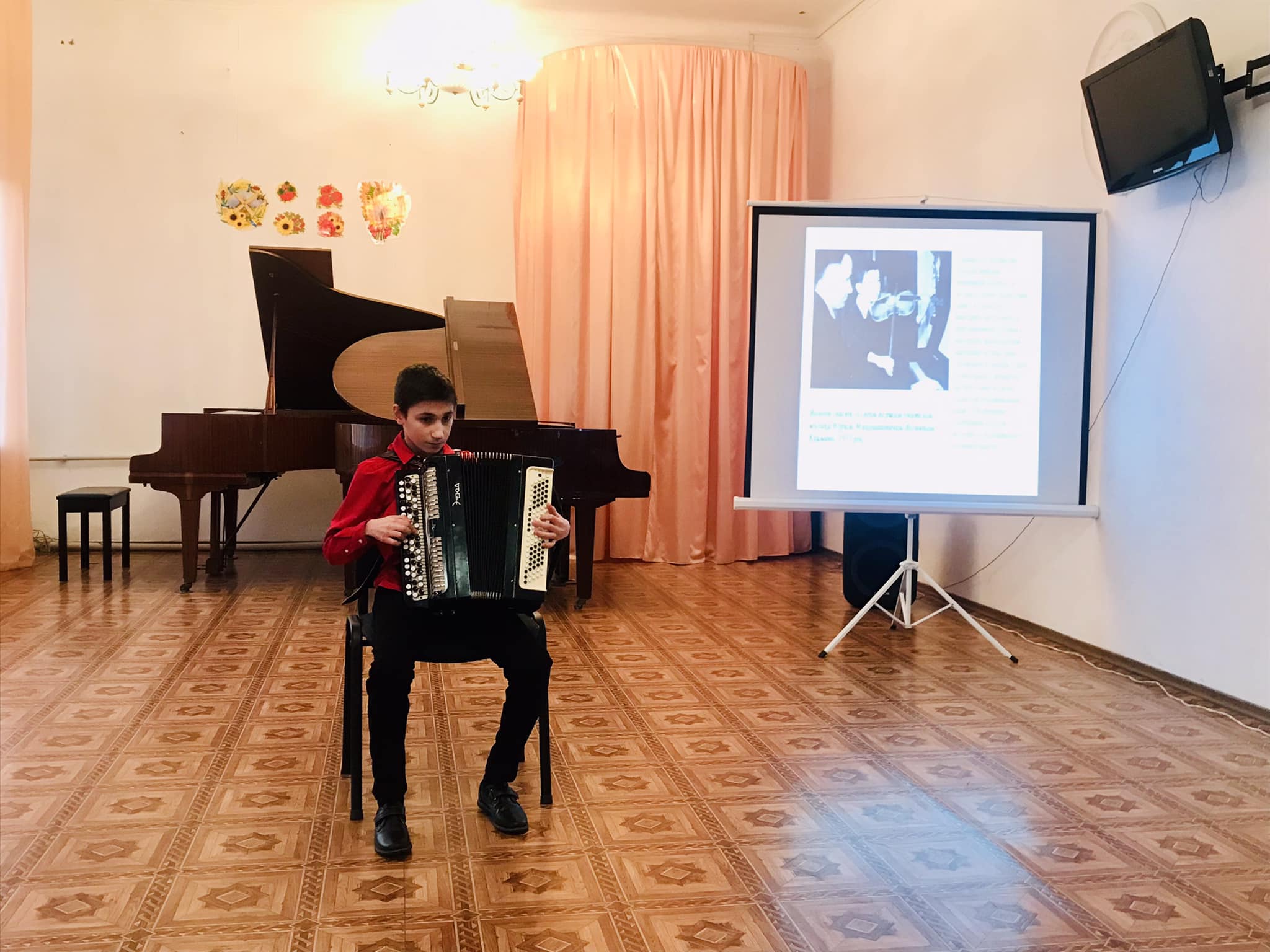 У мистецькій школі Кам’янського вшанували пам’ять видатного українського композитора