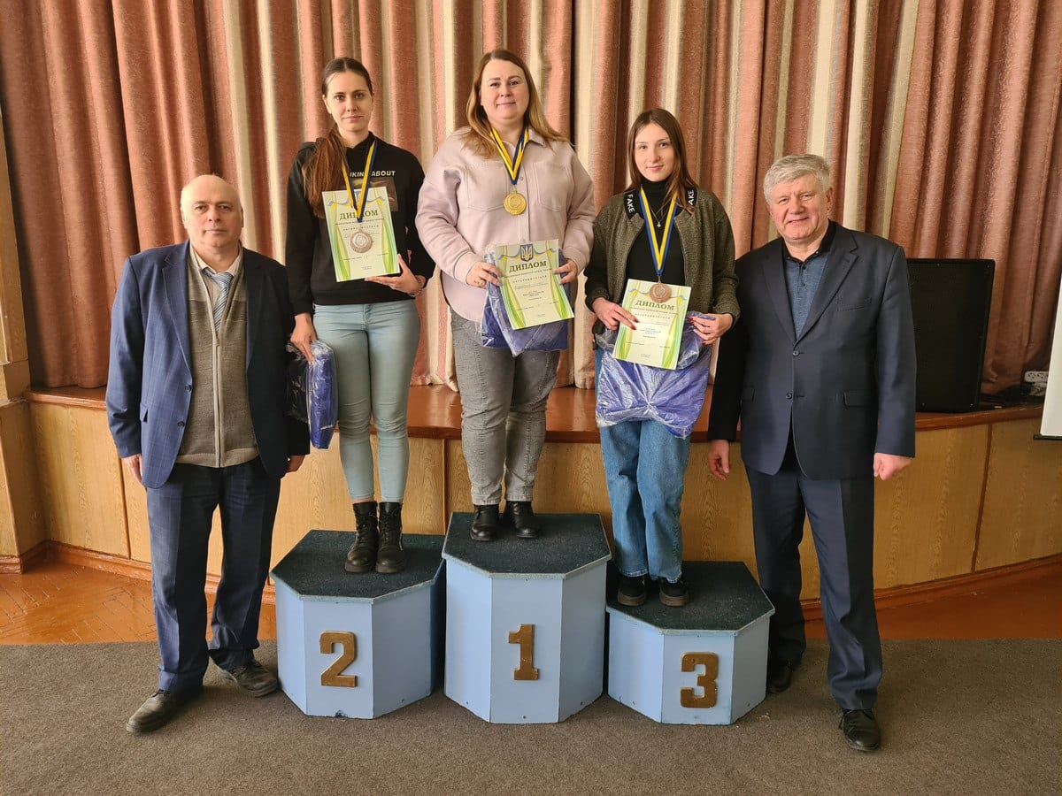 В Каменском определились призеры Кубка Украины по шашкам в молниеносной игре