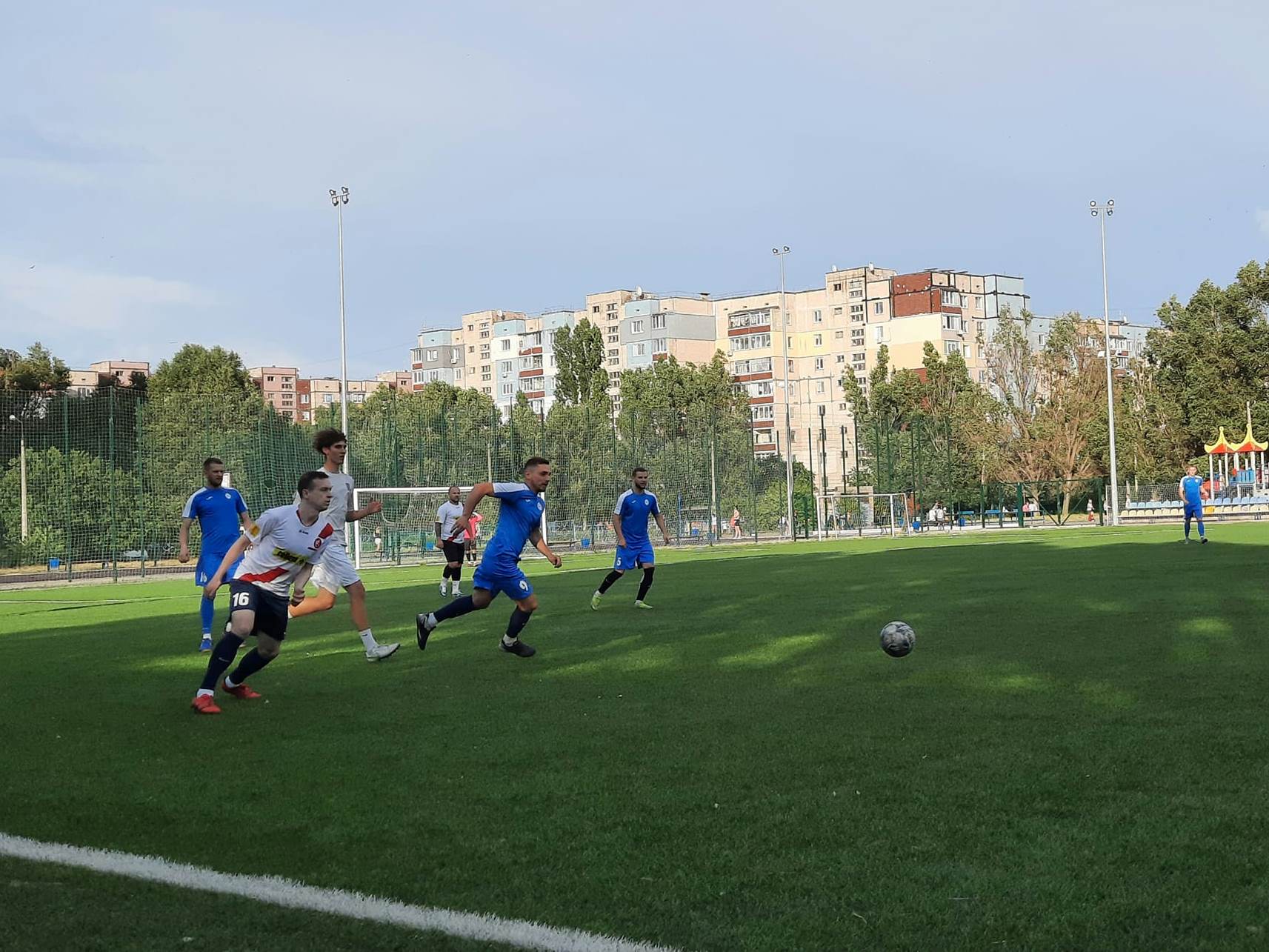 У Кам’янському триває чемпіонат міста з футболу