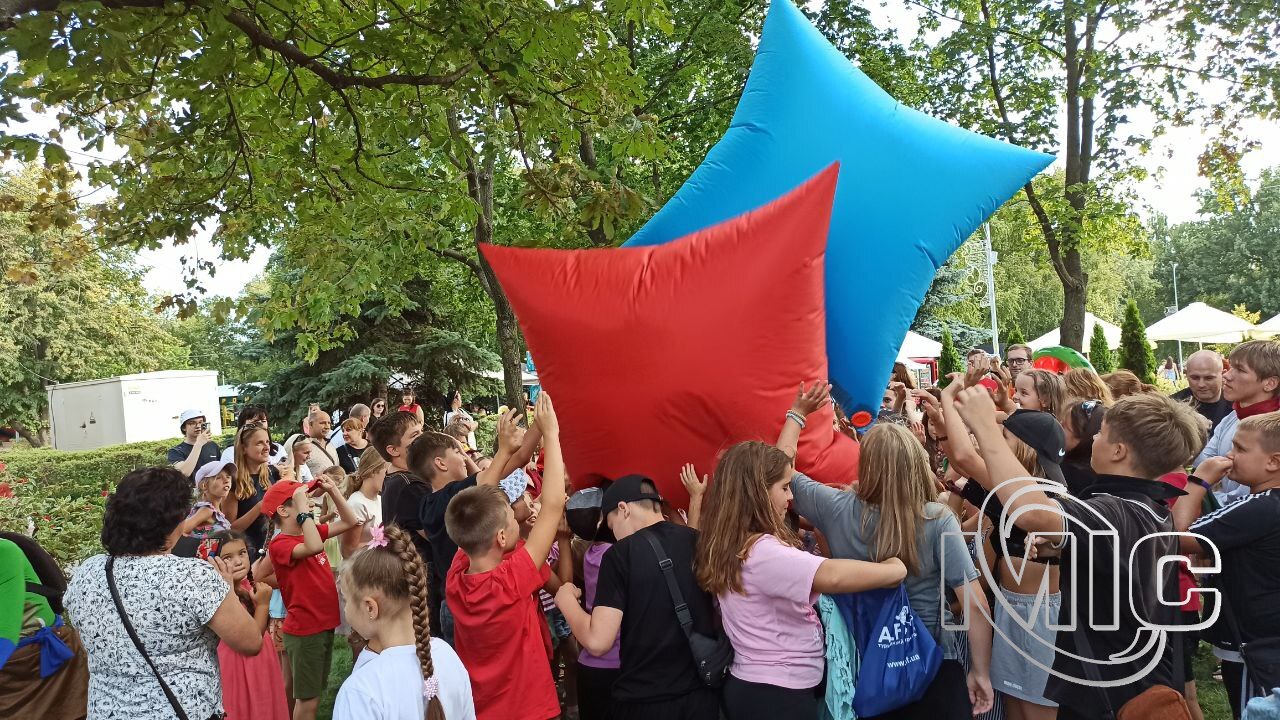 День Кавуна у Кам'янському: як пройшов «Кавун-Fest» у лівобережному парку (фоторепортаж)