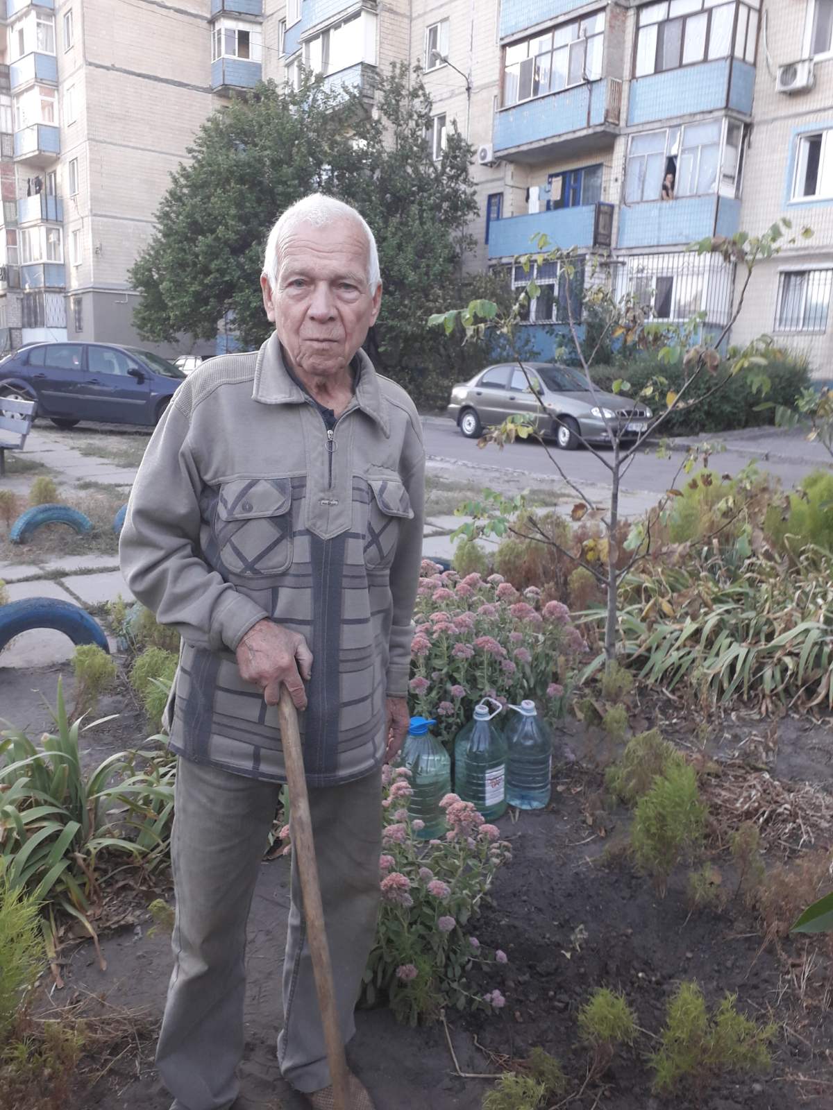 Органи самоорганізації населення вчергове долучилися до благоустрою Кам’янського / Фото: Кам’янська міська рада