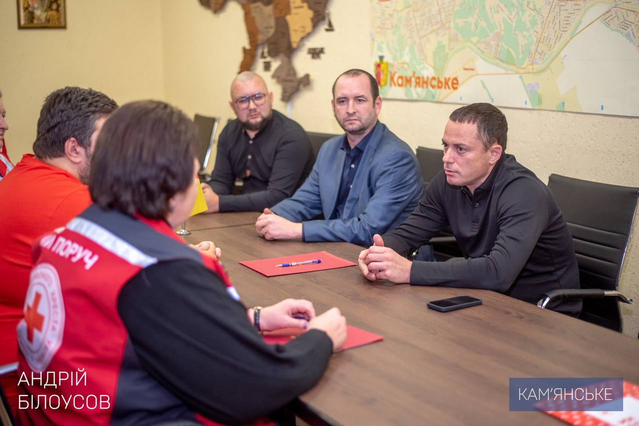 У Кам’янському підписано меморандум про співпрацю з Товариством Червоного Хреста / Фото: Андрій Білоусов