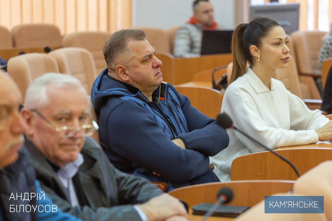 Депутаты Каменского городского совета единогласно поддержали План победы / Фото: Андрей Белоусов