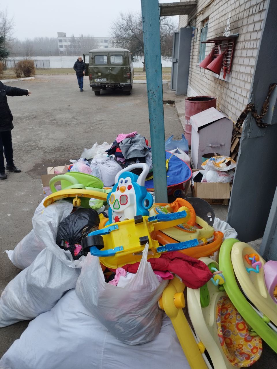 Кам’янській виправній колонії передали благодійну допомогу / Фото: Кам’янська районна військова адміністрація