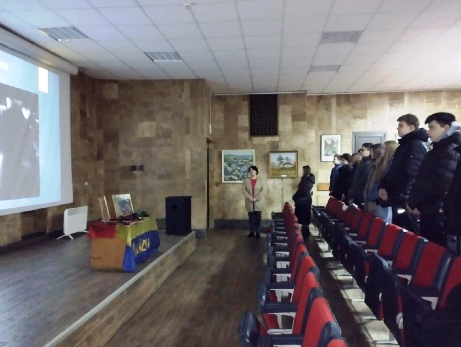 Камʼянській молоді розповіли про події Революції Гідності / Фото: Музей історії міста Камʼянське