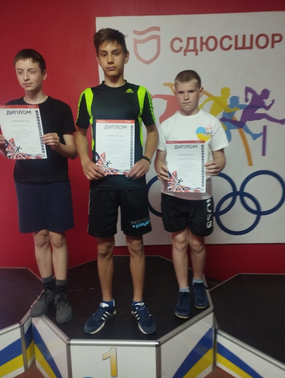 Каменские легкоатлеты стали призерами чемпионата области / Фото: ДЮСШ №3