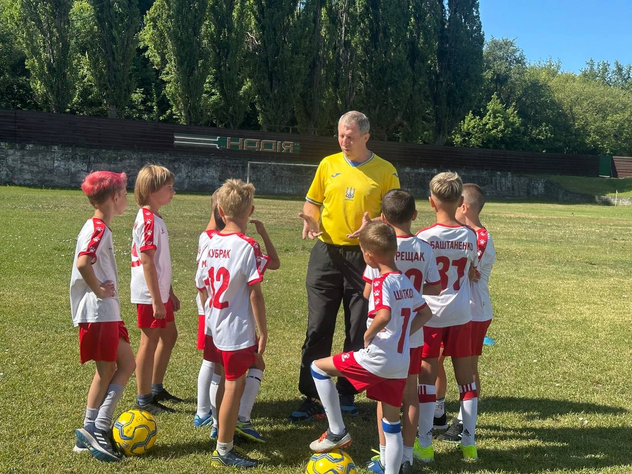 Для юных футболистов Каменского основали новую традицию