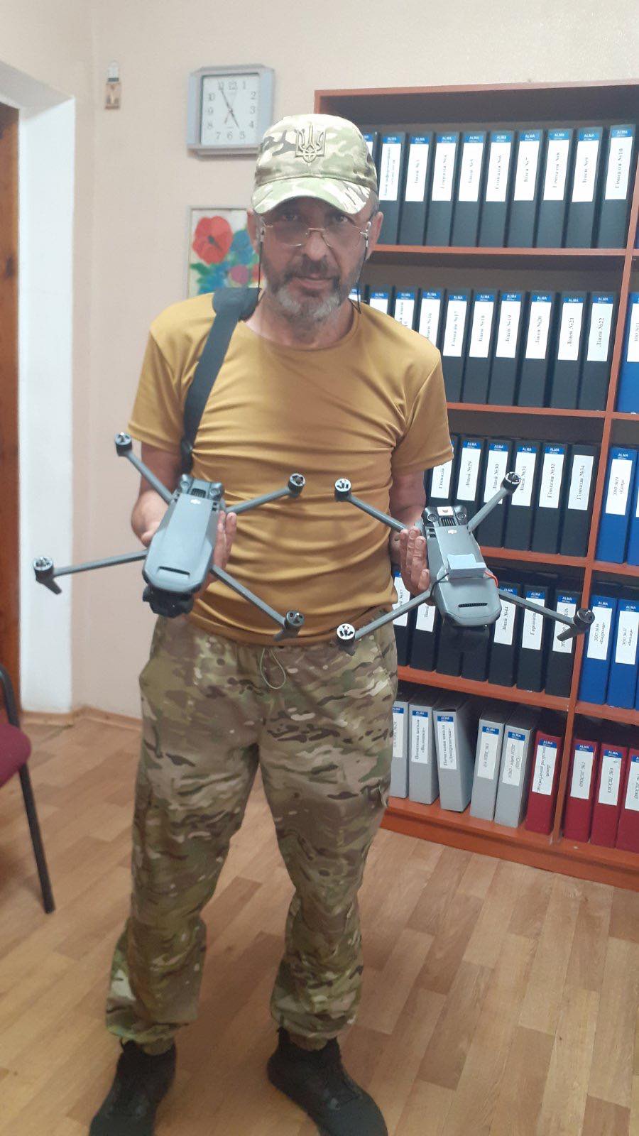 Каменские педагоги продолжают помогать украинским защитникам