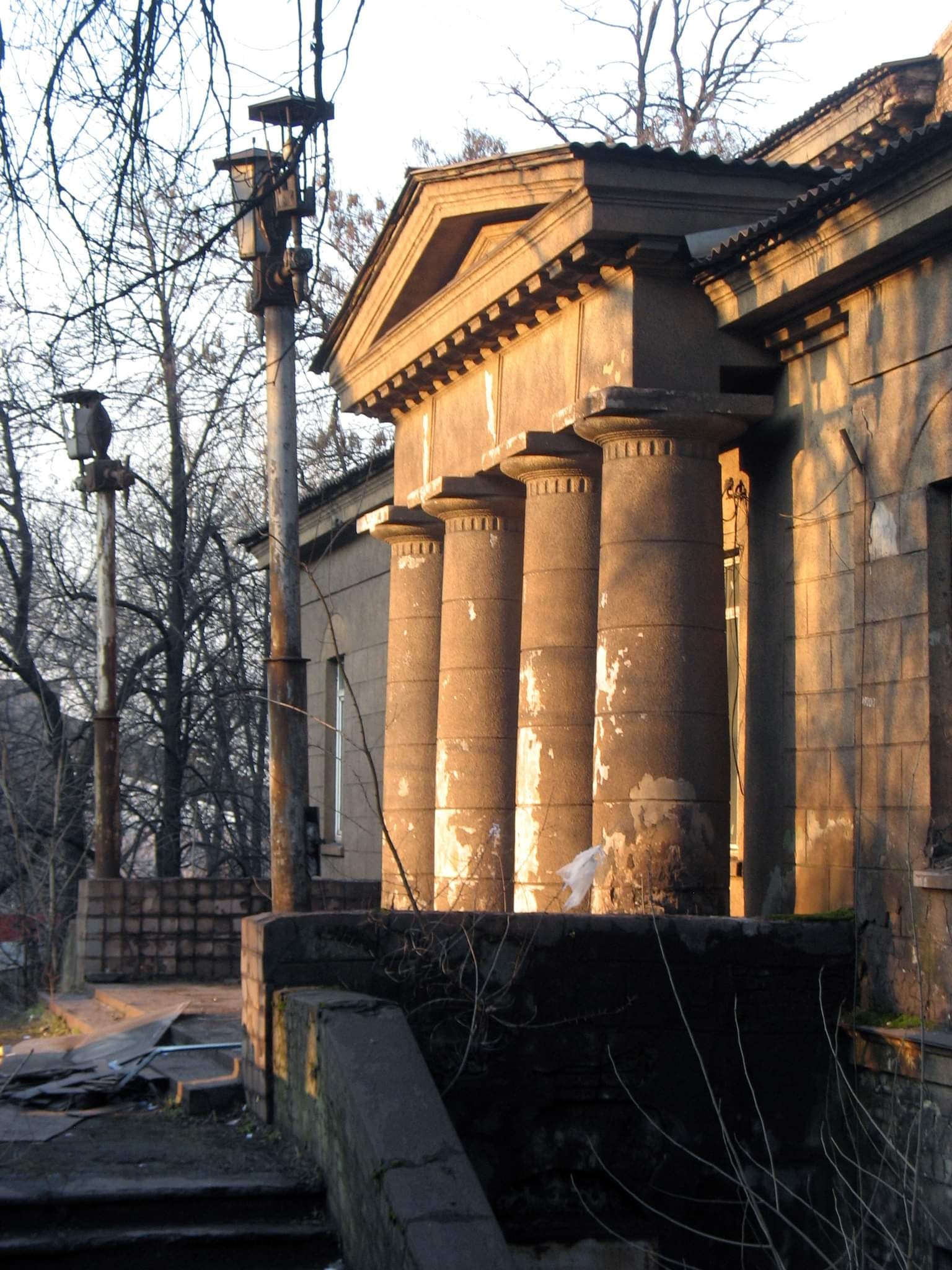 Здание сероводородной водолечебницы – почтенный юбиляр в Каменском