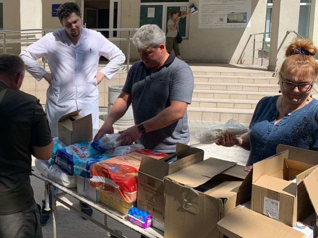 Кам’янська лікарня отримала допомогу від благодійників