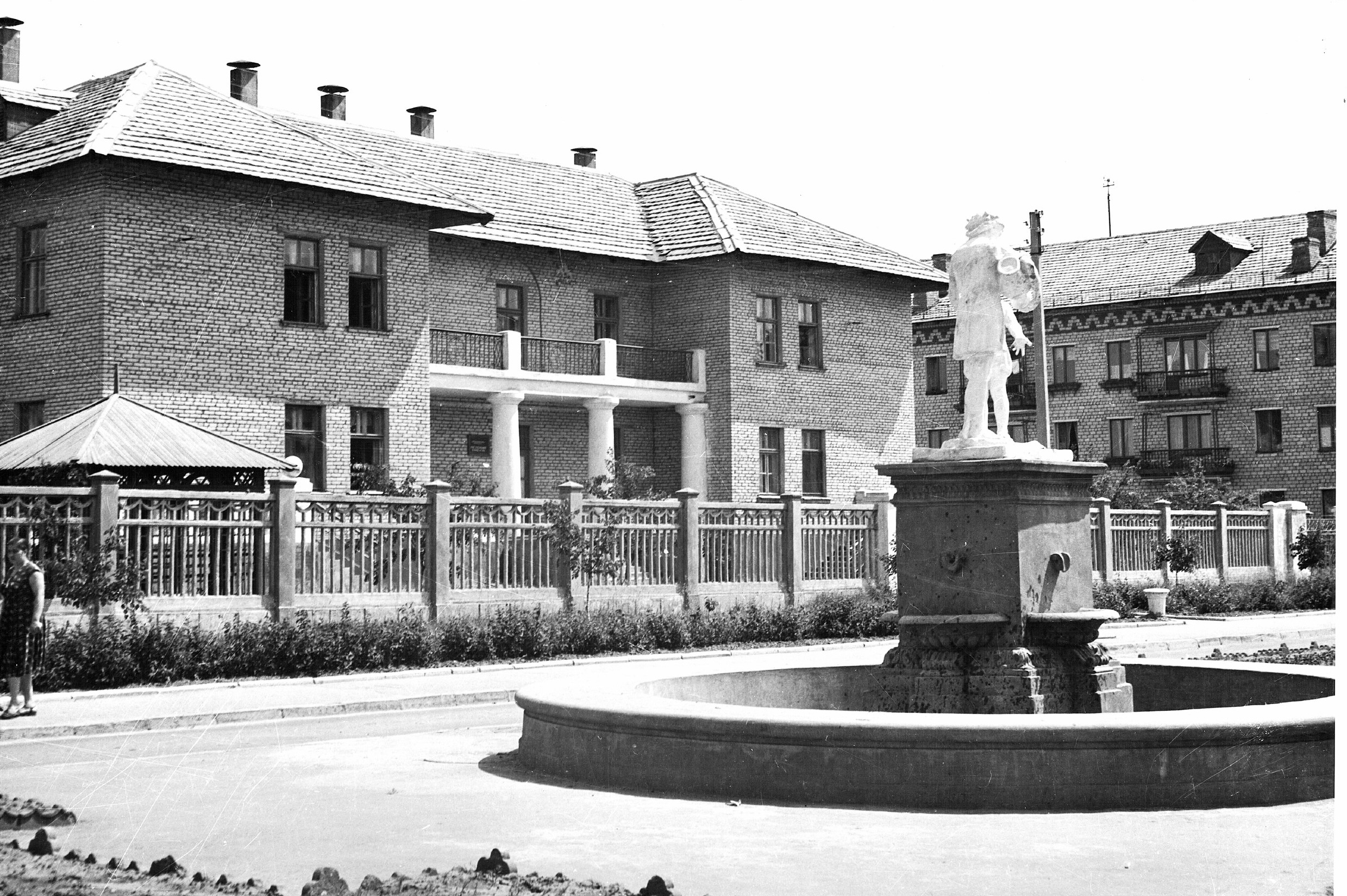 Каким был поселок гидроэнергетиков в Каменском много лет назад