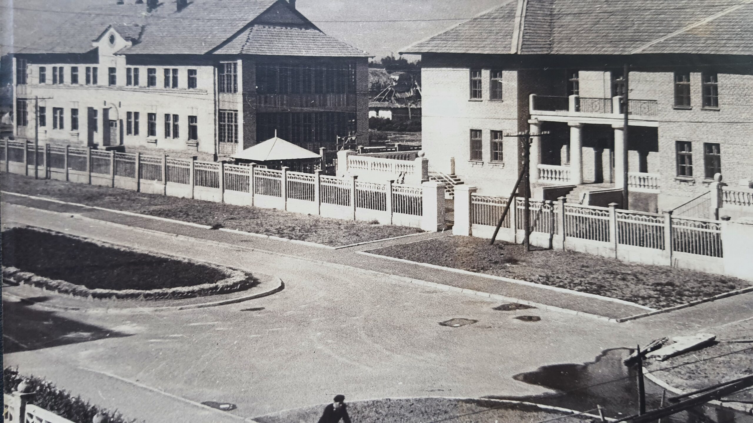 Каким был поселок гидроэнергетиков в Каменском много лет назад