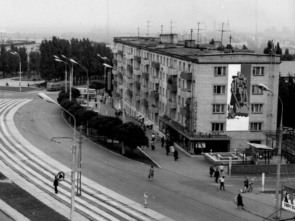 Структурні конструкції – цікавинка благоустрою Камʼянського минулих літ