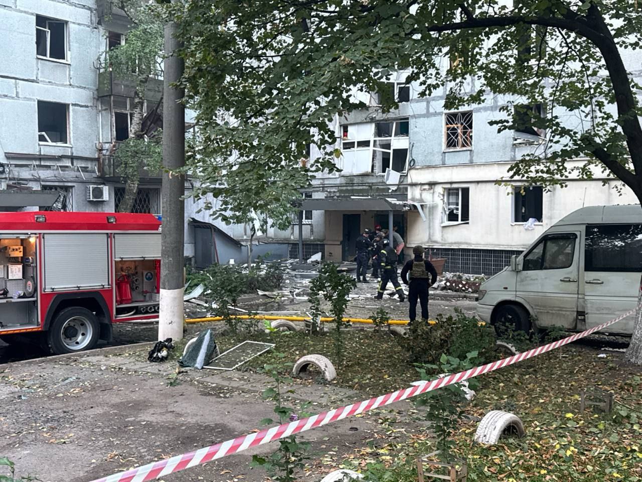 Враг массированно атаковал Днепропетровщину: погиб человек, немало раненых