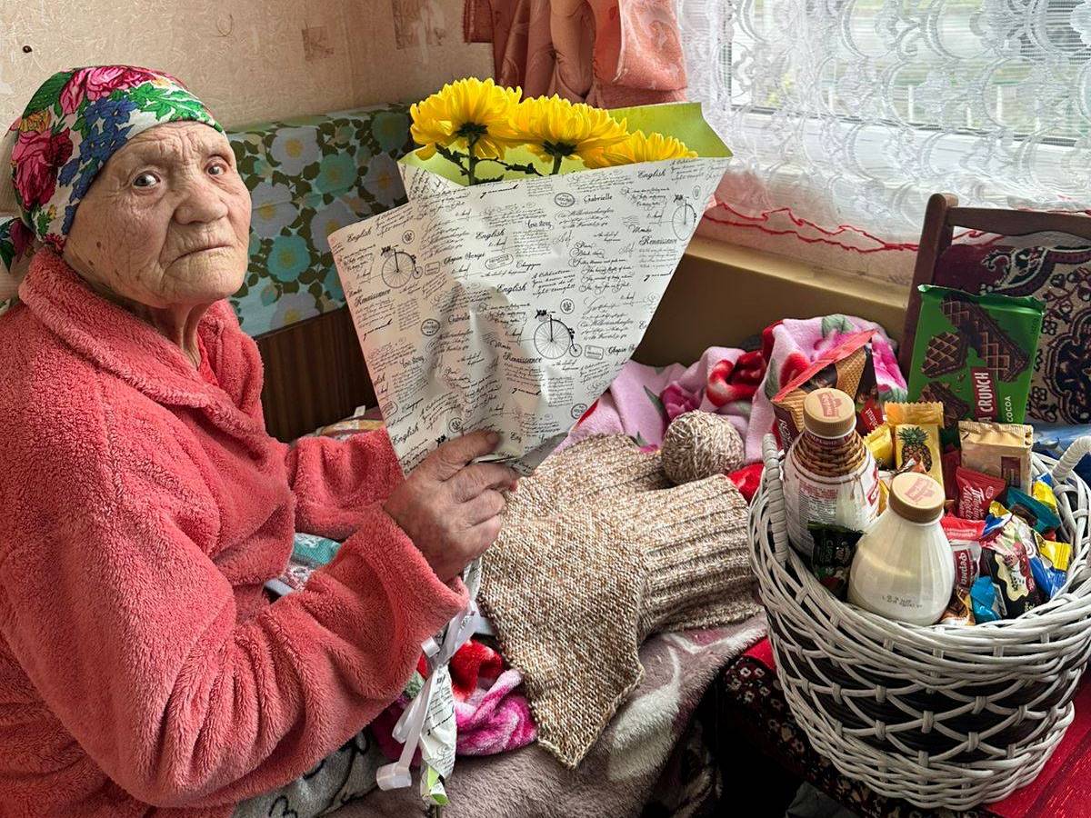 Жительницу Каменского района поздравили со 100-летним юбилеем