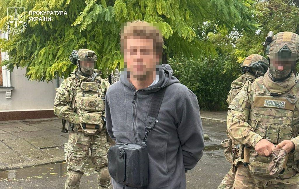 Уродженець Дніпропетровщини організував call-центр, який ошукував іноземців