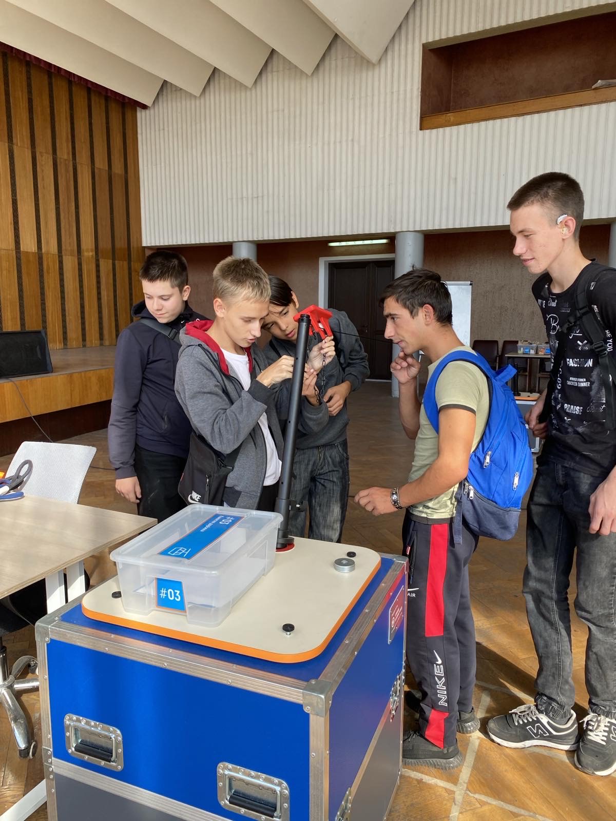 Будущие станочники Каменского приобщались к STEM-образованию