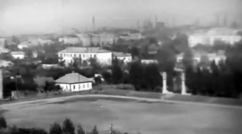 Октябрь 1943-го: уникальная кинохроника Каменского-Днепродзержинска