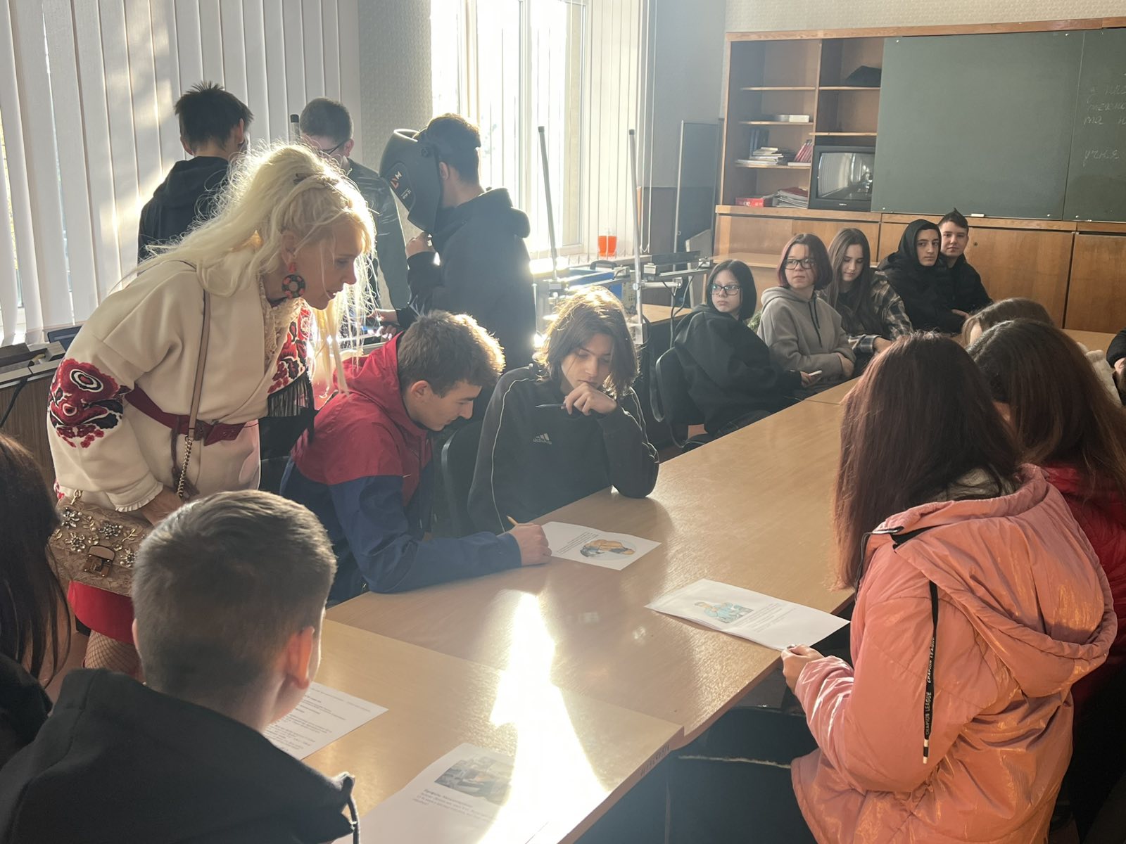 Каменские школьники посетили STEM-урок в высшем профессиональном училище