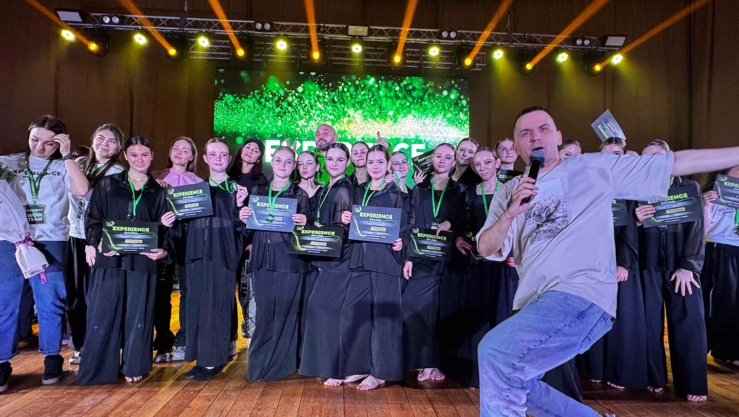 Яркий танцевальный фестиваль прошел на каменской сцене