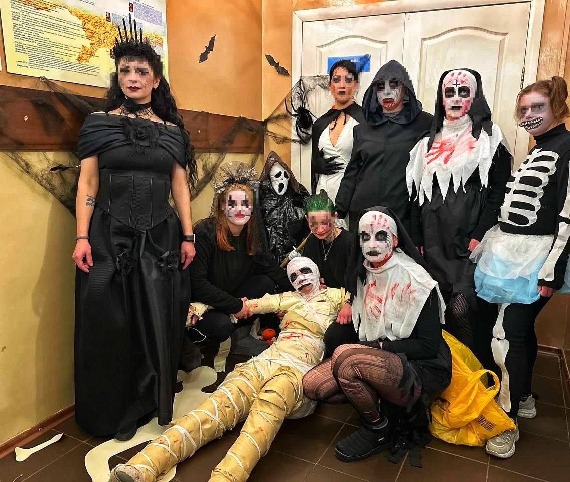 В Каменской исправительной колонии отметили Хэллоуин