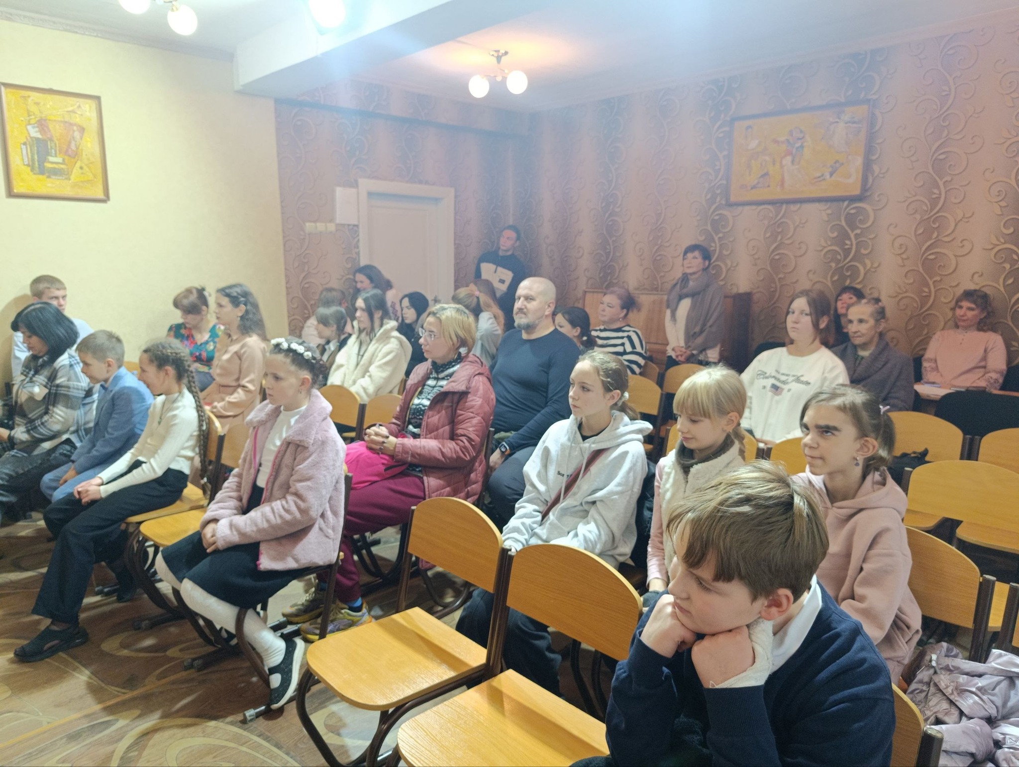 В школе искусств Каменского состоялся праздничный концерт