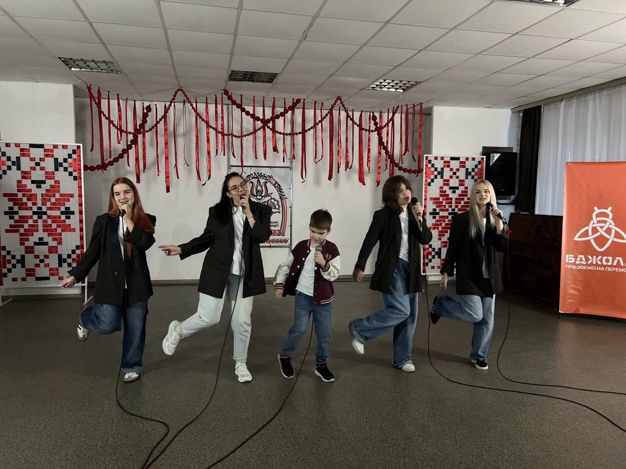 Творческий фестиваль "Скарби родинної криниці" состоялся в Каменском