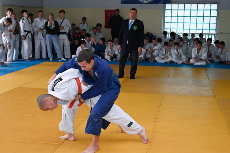 Спортивная неделя в Каменском: Афиша событий с 15 по 21 декабря