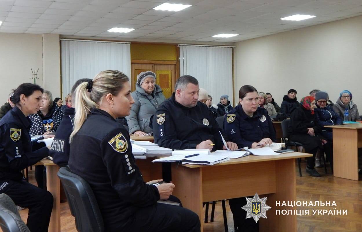 В Каменском районе полицейские встретились с родными безвести пропавших военных