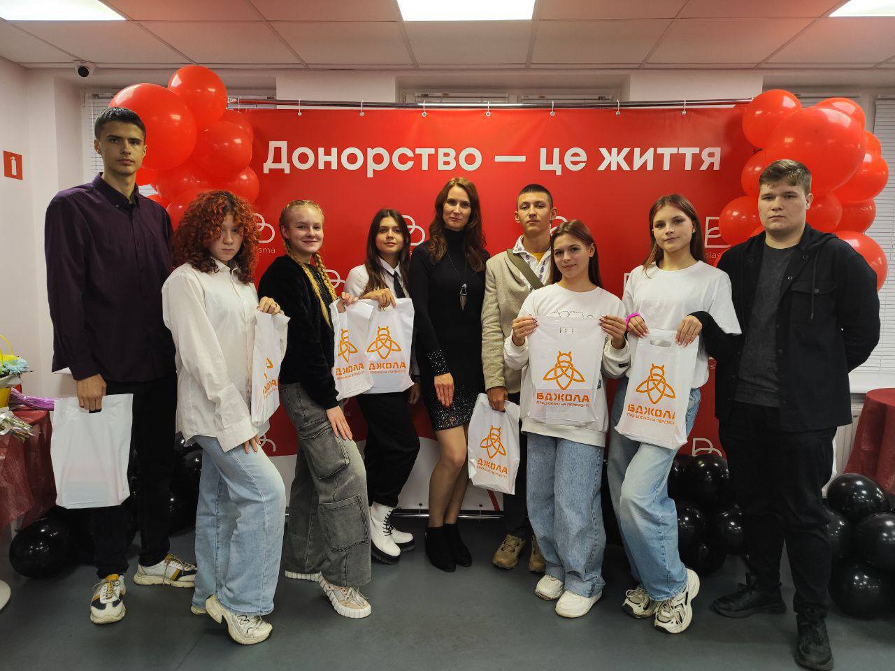 Педагоги Детского экологического центра Каменского завершают год новыми победами