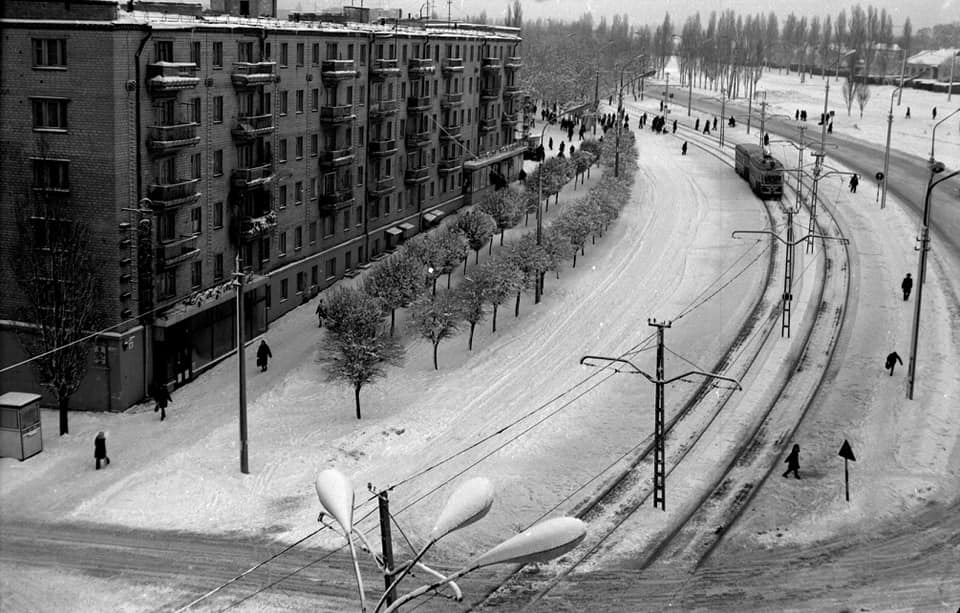 Заснеженное Каменское полвека назад: зима 1975/76 годов на архивных снимках