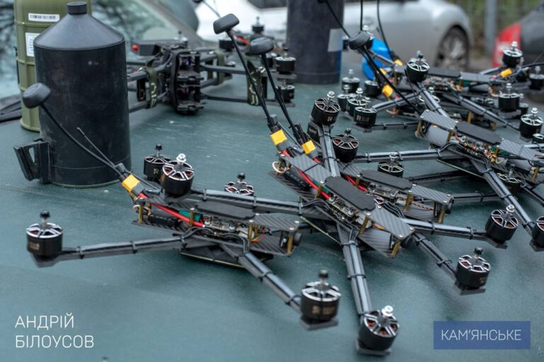 Для захисників з Кам’янського, які виконують бойові завдання на Куп’янському напрямку, передали FPV-дрони