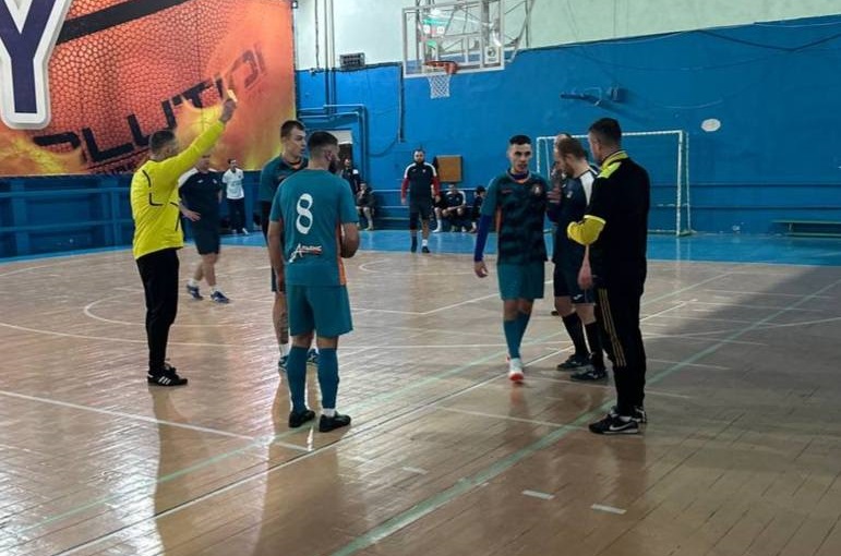 У Кам’янському футзальні баталії відзначилися 