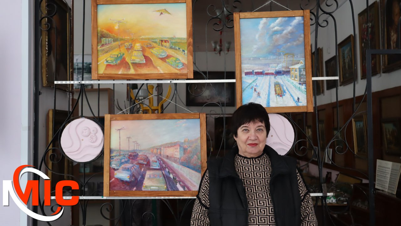 У бібліотеці Кам’янського відкрилася виставка нових картин художника та архітектора Георгія Самойлова