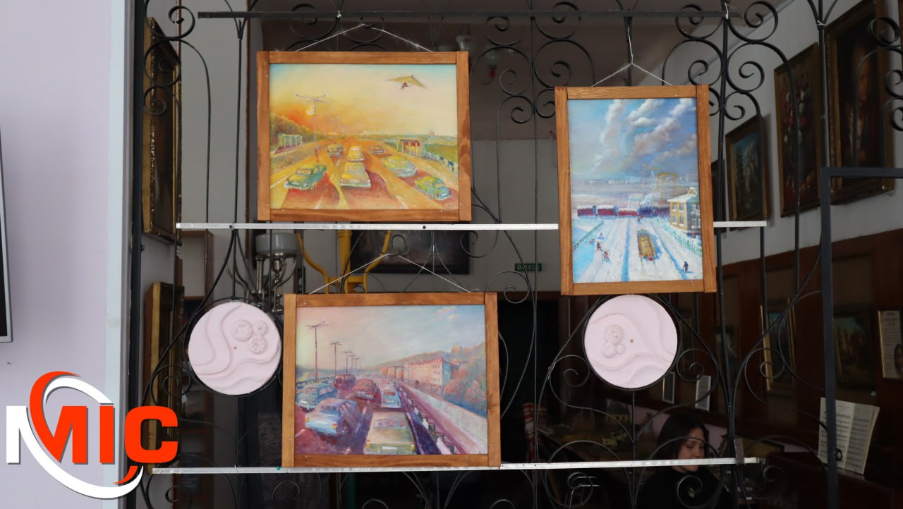 В библиотеке Каменского открылась выставка новых картин художника и архитектора Георгия Самойлова