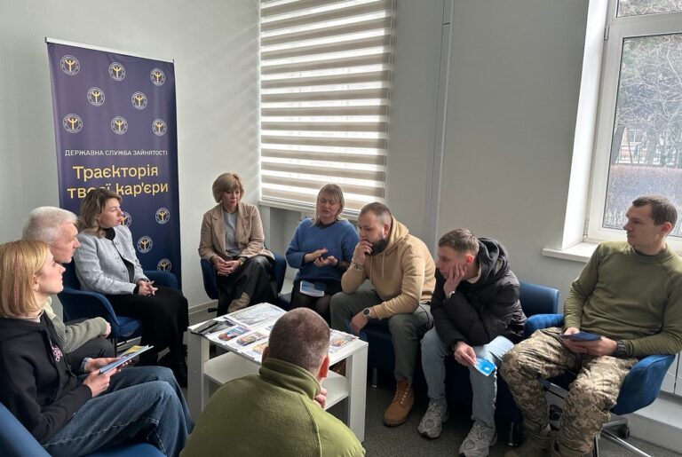 У Кам’янському представники служби зайнятості зустрілися з ветеранами