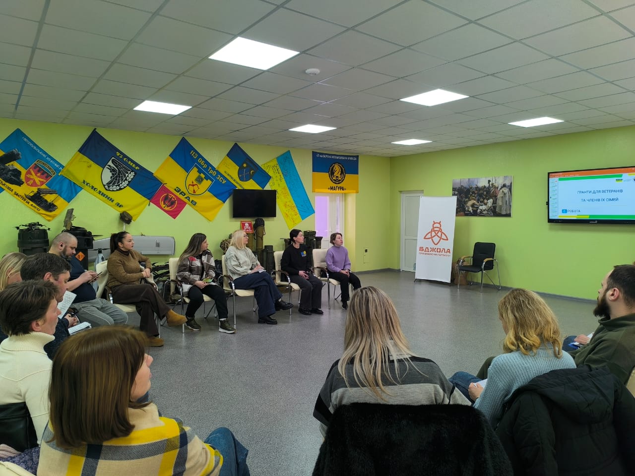 Кам’янським ветеранам презентували можливості для професійного зростання