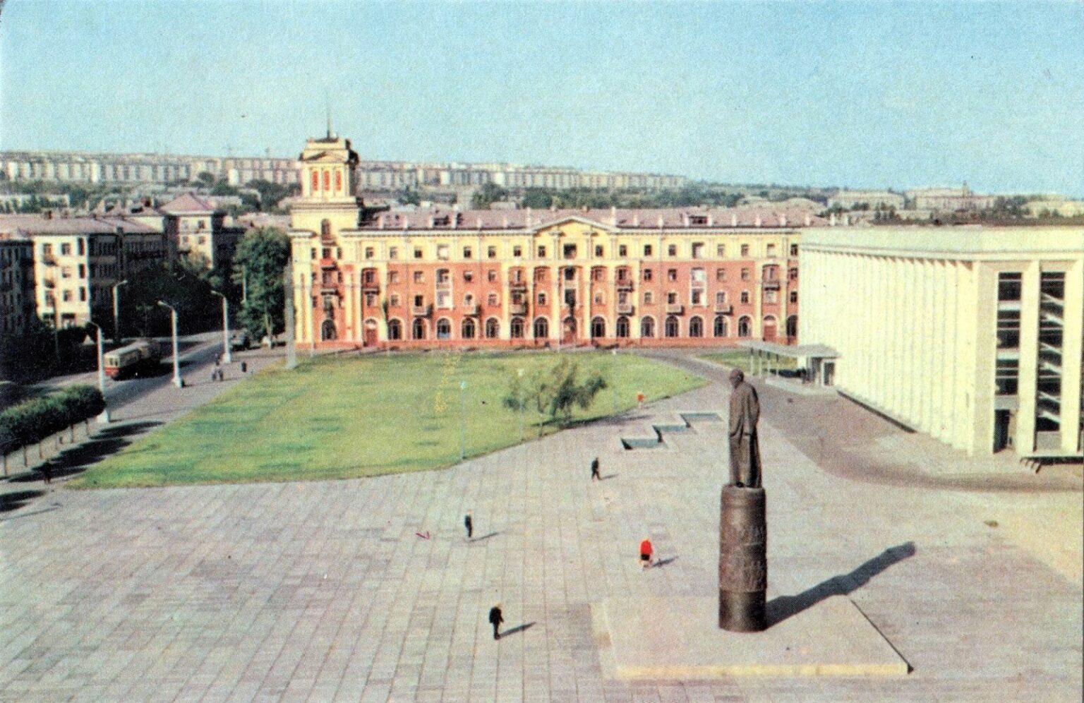 10 років тому в Кам’янському було знесено пам’ятник Дзержинському