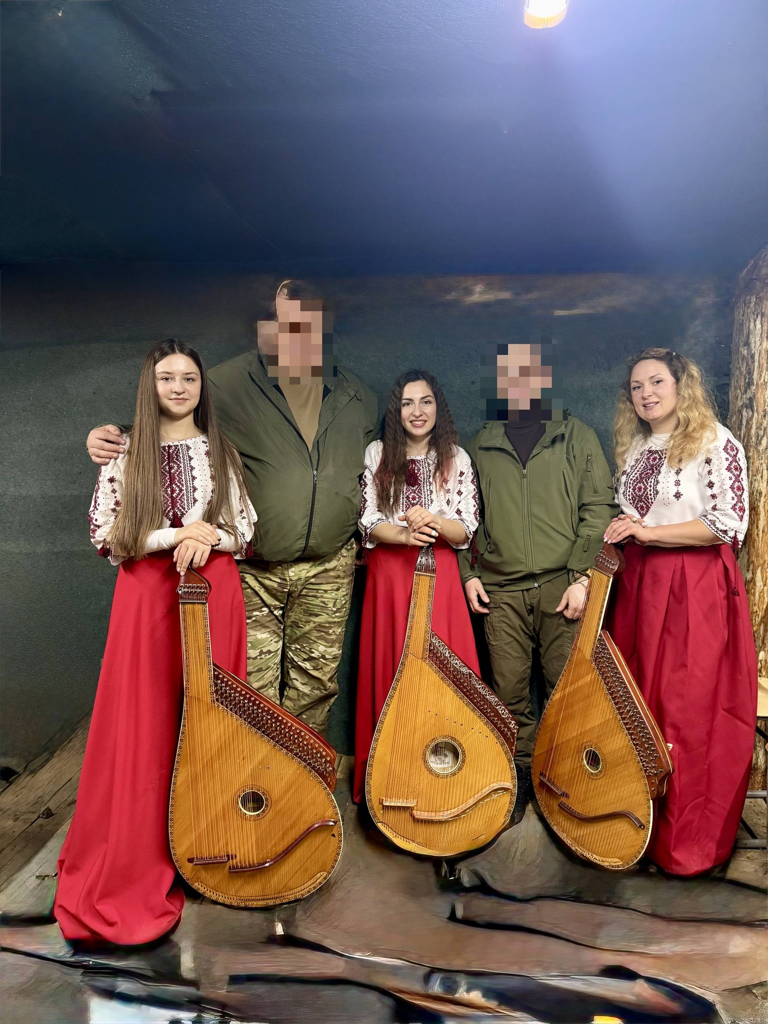 Кам’янські бандуристки завітали з концертом до українських захисників