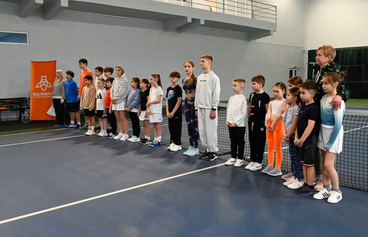 Для юних тенісистів Кам’янського відкривають нові можливості